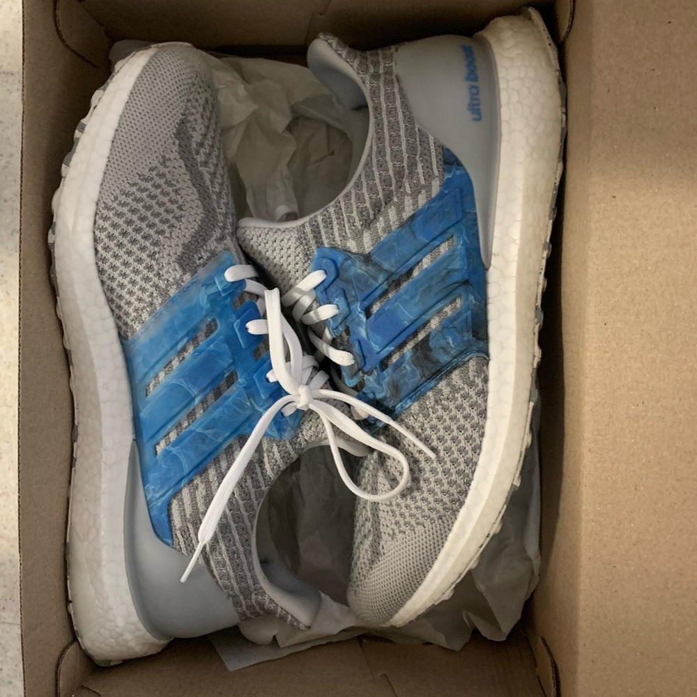 Ultra Boost DNA 5.0: Grey Two/Pulse Blue Size 9